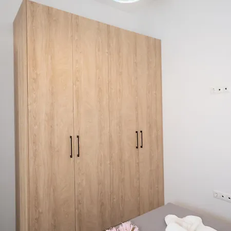 Spilia Mykonos 4* アグラリ