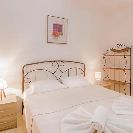 Spilia Mykonos アパートホテル
