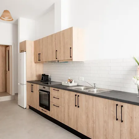 Spilia Mykonos 아파트호텔 4*